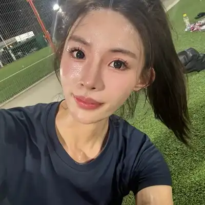 傅巧